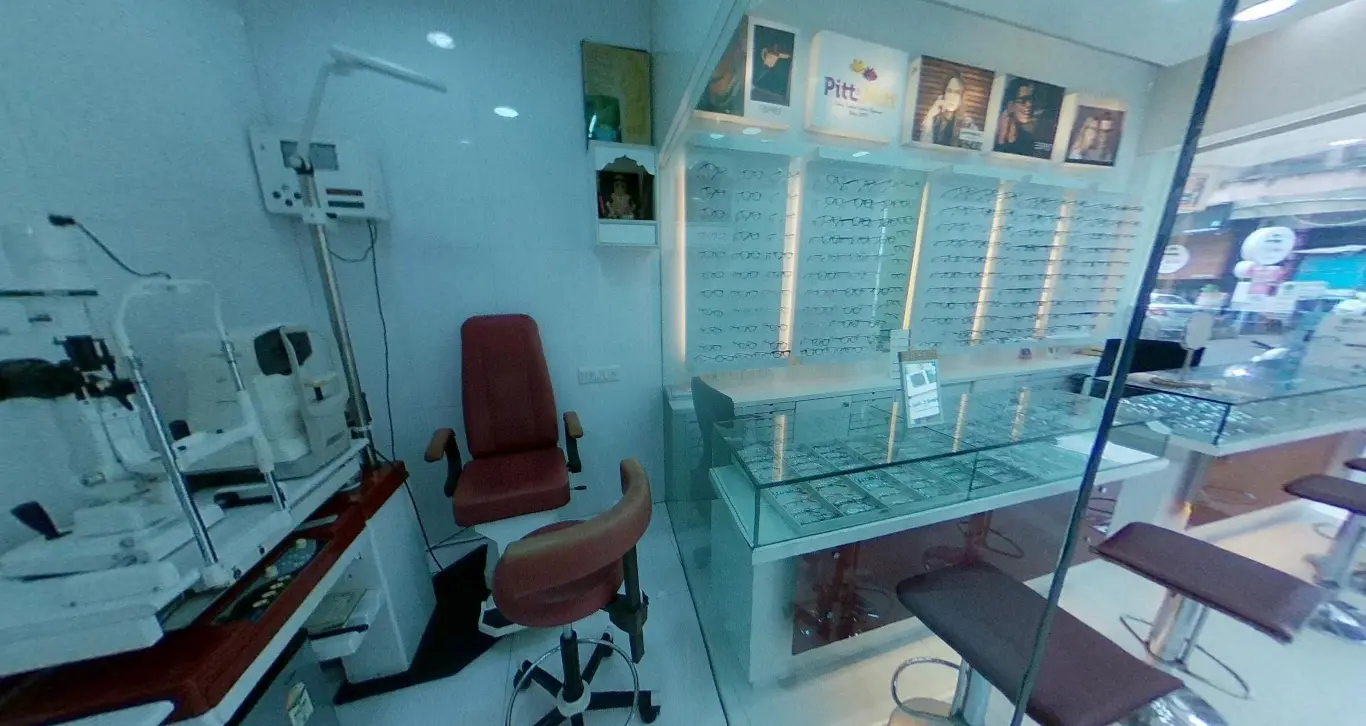 gandhi-optician-shop